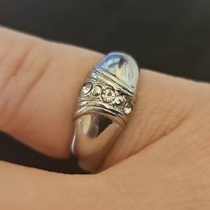 Silver Tone Ring with Clear Rhinestones. Size 7.5